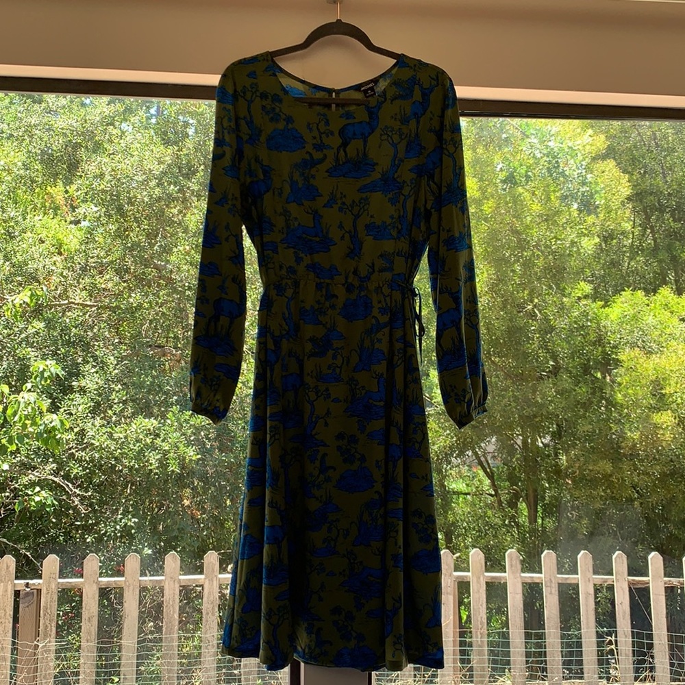 Cute print midi dress w/ waist ties